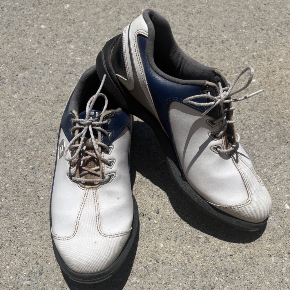 FootJoy 58053 Mens Golf Shoes White Navy Blue Spiked Athletic Size 8.5 M